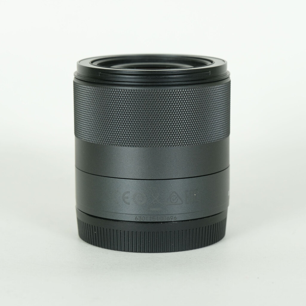 Canon EF-M32mm F1.4 STM Canon EF-M32mm F1.4 STM