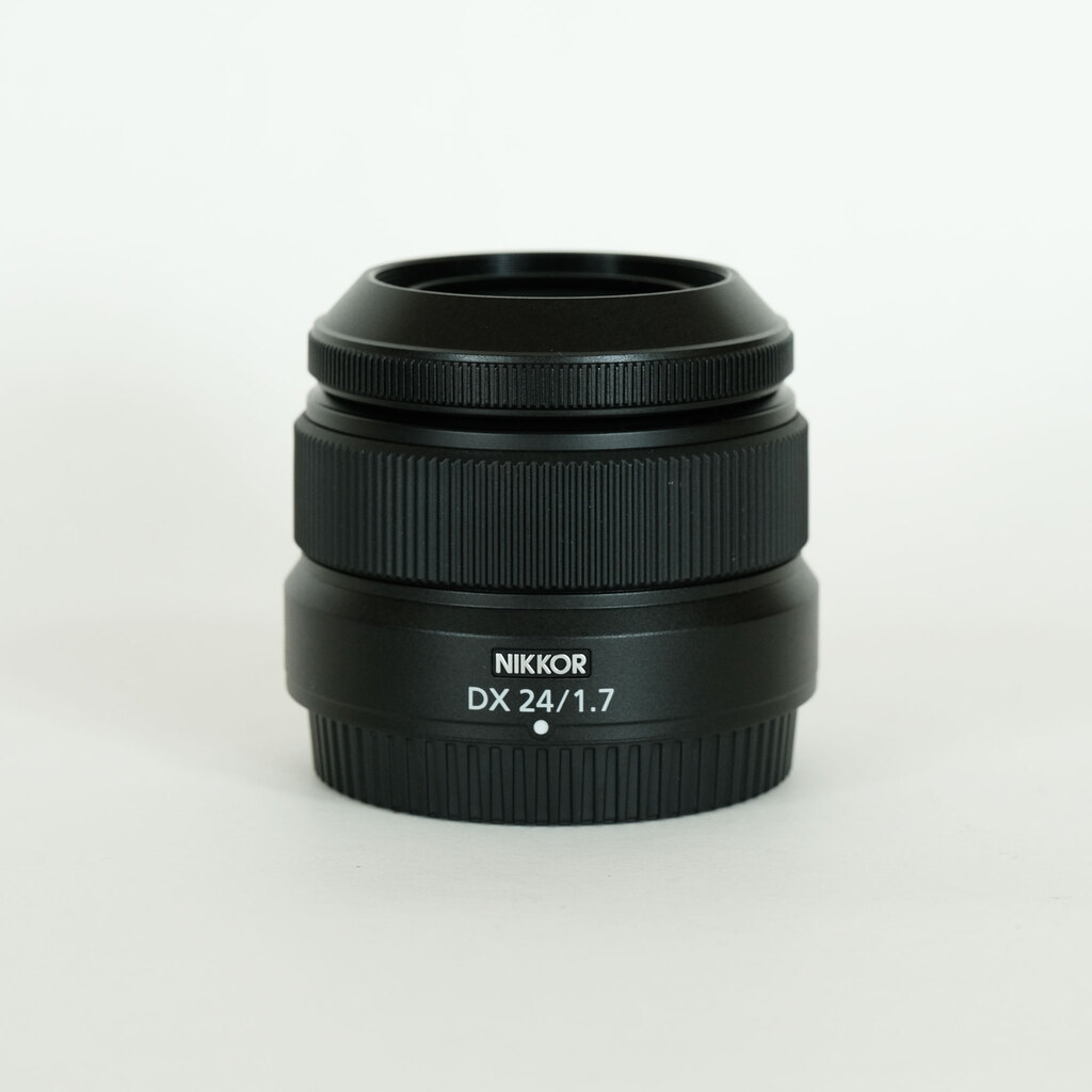 Nikon NIKKOR Z DX 24mm f/1.7 Nikon NIKKOR Z DX 24mm f/1.7
