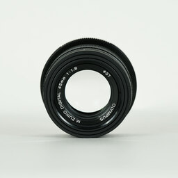 OLYMPUS M.ZUIKO DIGITAL 45mm F1.8 OLYMPUS M.ZUIKO DIGITAL 45mm F1.8