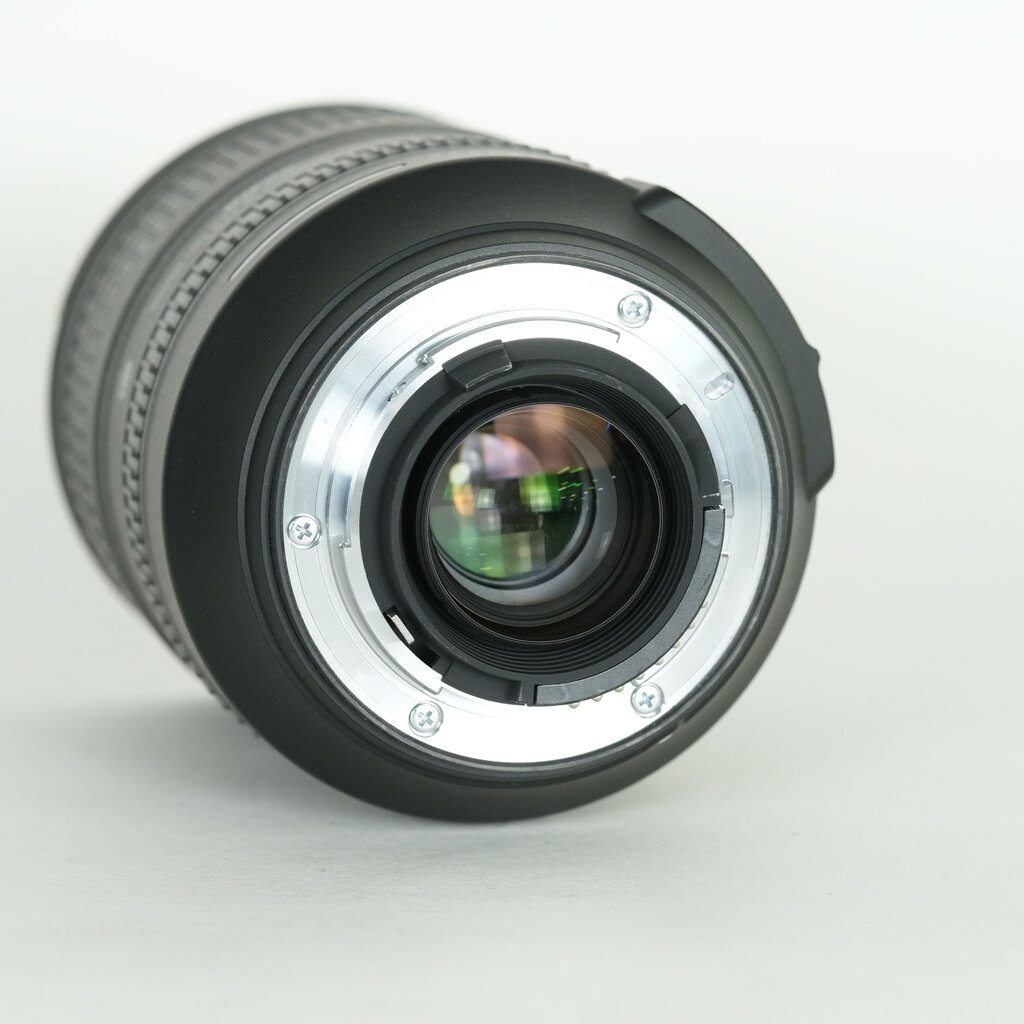 Nikon AF-S NIKKOR 28-300mm f/3.5-5.6G ED VR