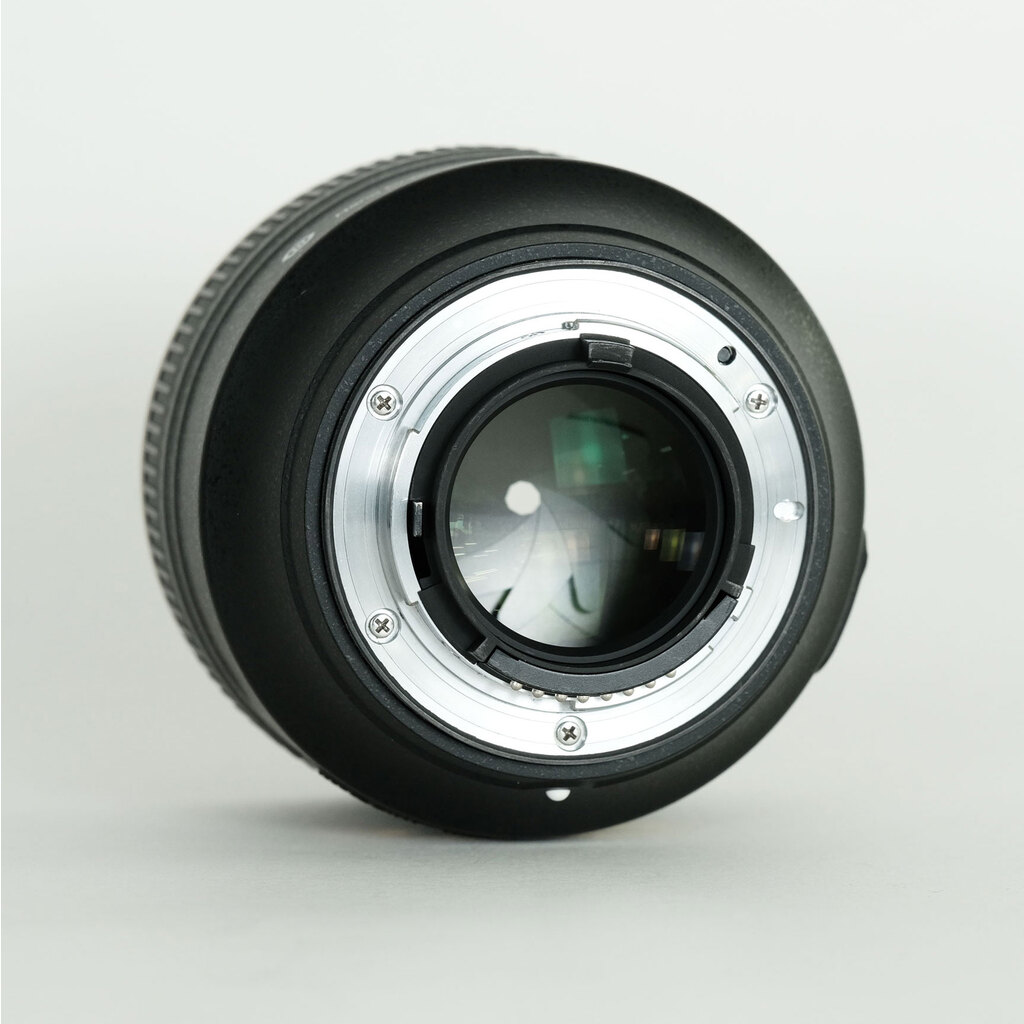 Nikon AF-S NIKKOR 58mm f/1.4G Nikon AF-S NIKKOR 58mm f/1.4G