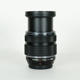 OLYMPUS M.ZUIKO DIGITAL ED 12-40mm F2.8 PRO OLYMPUS M.ZUIKO DIGITAL ED 12-40mm F2.8 PRO