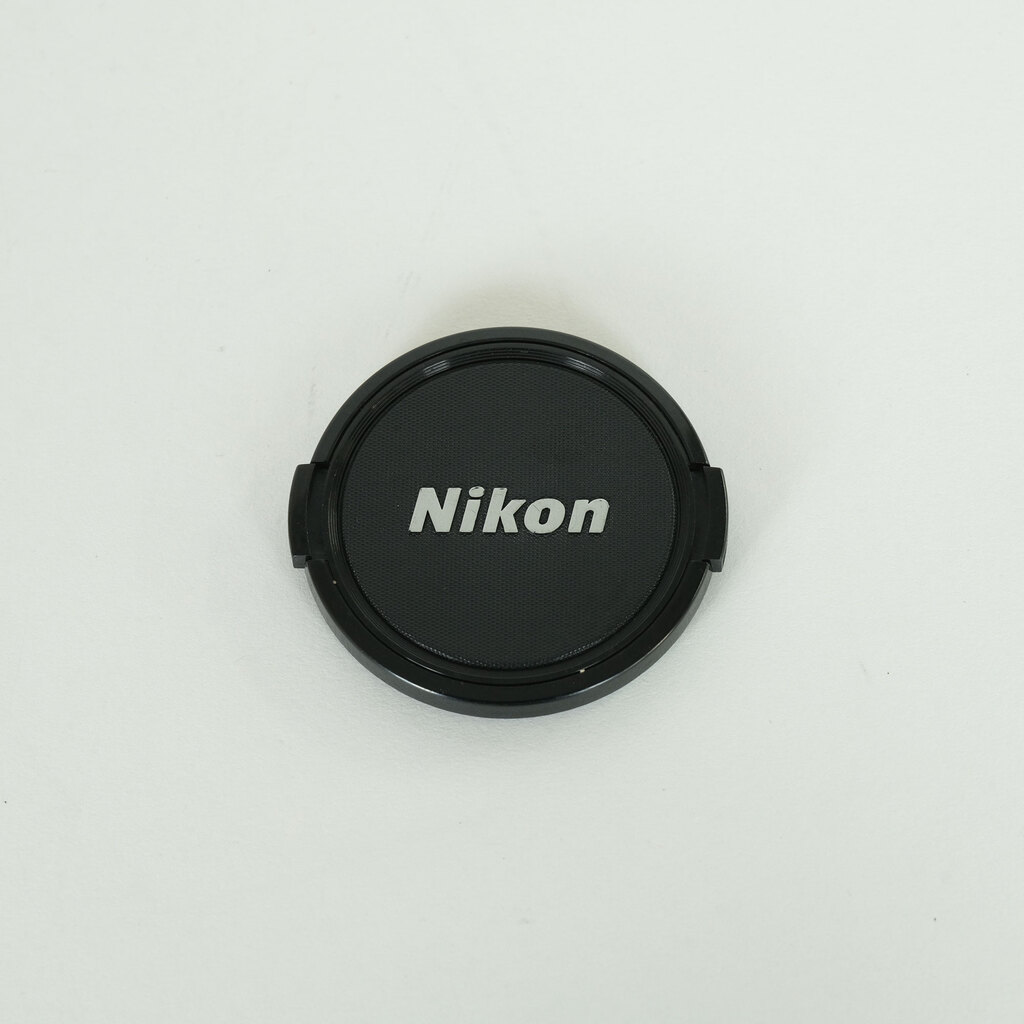 Nikon AF Zoom-Nikkor ED 70-300mm F4-5.6D Nikon AF Zoom-Nikkor ED 70-300mm F4-5.6D