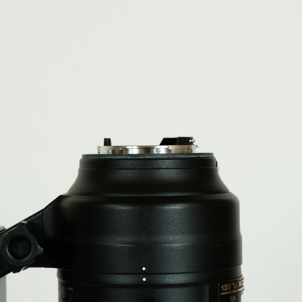 Nikon AF-S NIKKOR 70-200mm f/2.8E FL ED VR Nikon AF-S NIKKOR 70-200mm f/2.8E FL ED VR