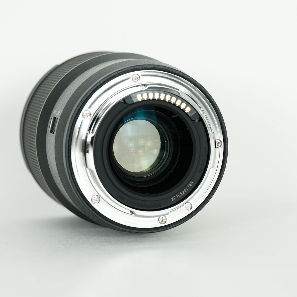 Panasonic LUMIX S 50mm F1.8 Panasonic LUMIX S 50mm F1.8