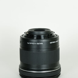 Canon EF-S10-18mm F4.5-5.6 IS STM