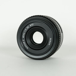 Nikon NIKKOR Z 40mm f/2 Nikon NIKKOR Z 40mm f/2