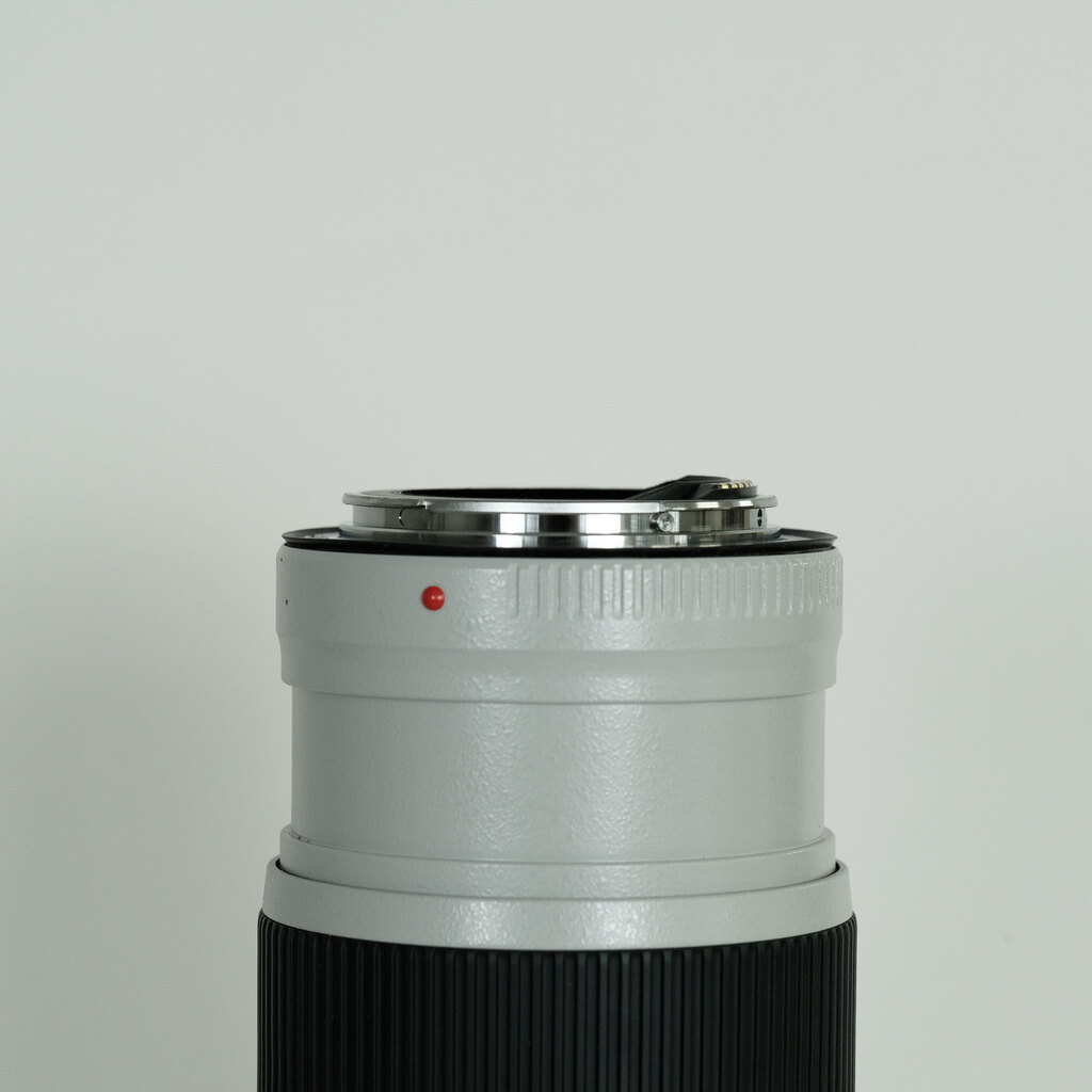 Canon EF70-200mm F4L IS II USM Canon EF70-200mm F4L IS II USM