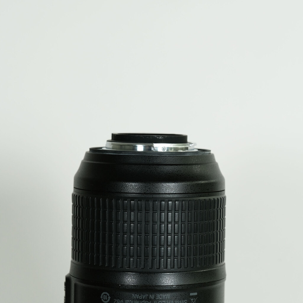 Nikon AF-S NIKKOR 24-70mm f/2.8E ED VR Nikon AF-S NIKKOR 24-70mm f/2.8E ED VR