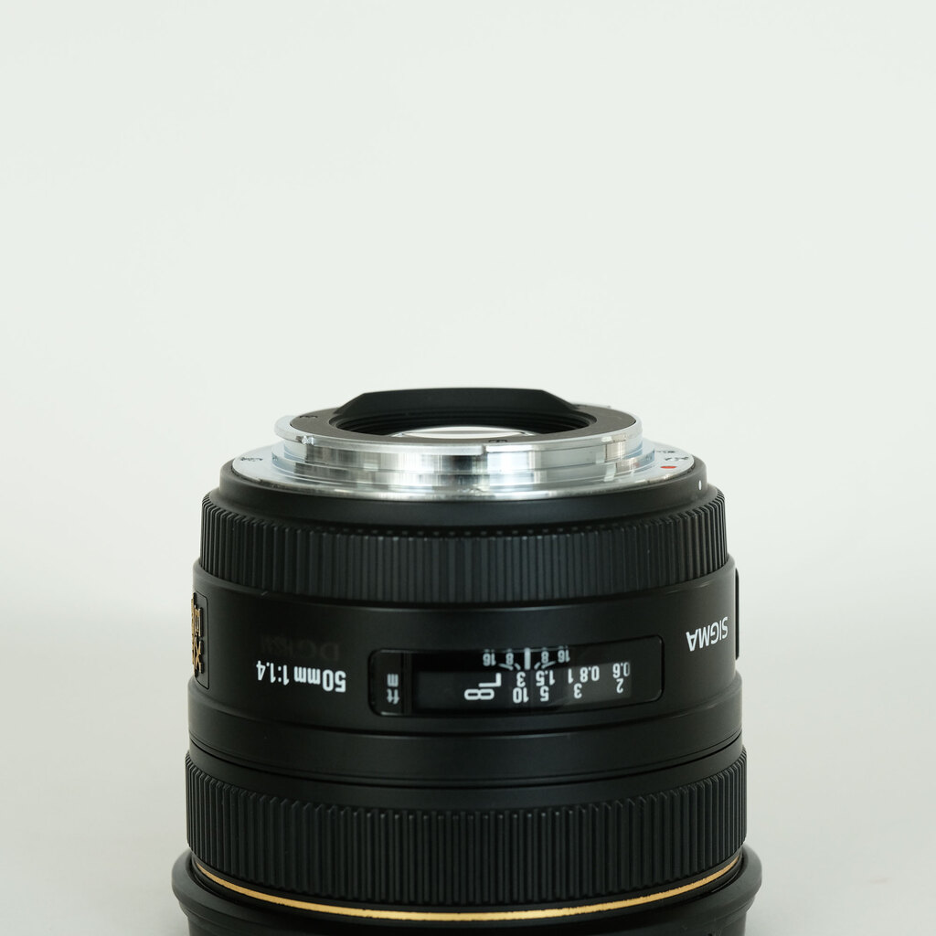 SIGMA 50mm F1.4 EX DG HSM (キヤノンEF用)の出品 | ONE SCENE