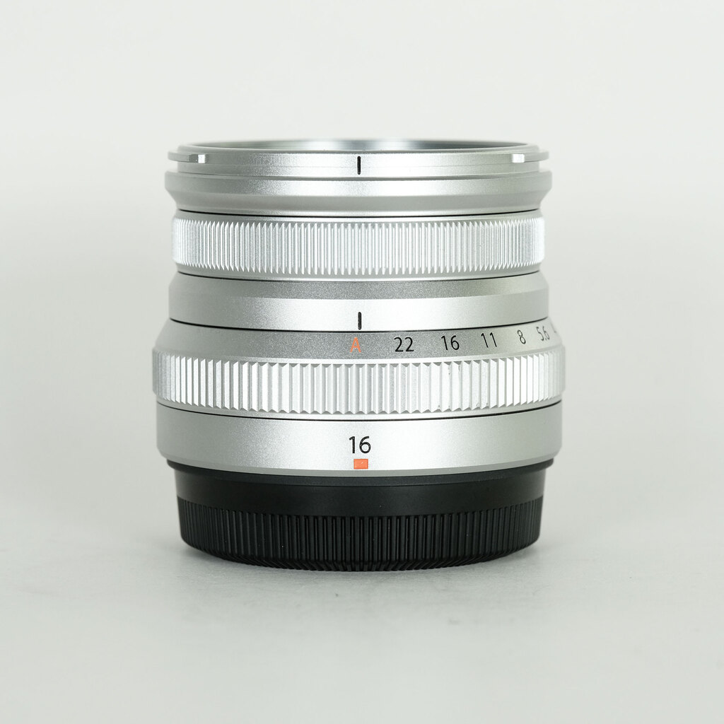【美品/珍しいシルバー】Fujifilm XF 16mm 2.8 R WR フジノンレンズ XF16mmF2.8 R WR [シルバー] 中古価格比較