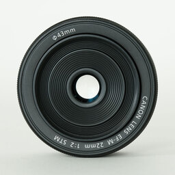 Canon EF-M22mm F2 STM Canon EF-M22mm F2 STM