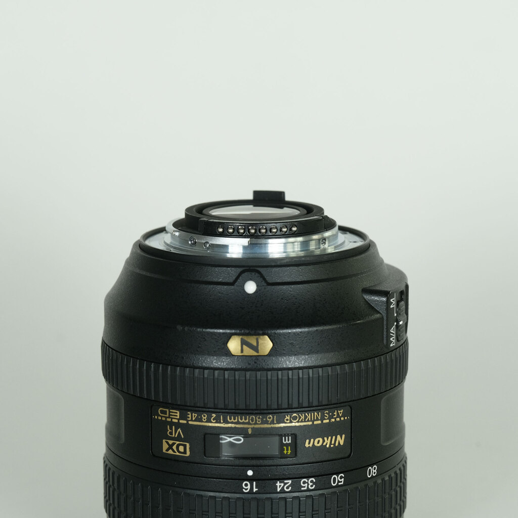 Nikon AF-S DX NIKKOR 16-80mm f/2.8-4E ED VR Nikon AF-S DX NIKKOR 16-80mm f/2.8-4E ED VR