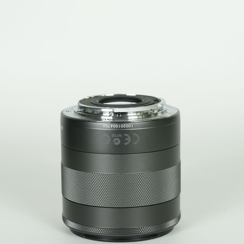 Canon EF-M18-55mm F3.5-5.6 IS STM Canon EF-M18-55mm F3.5-5.6 IS STM