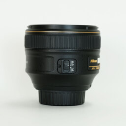 Nikon AF-S NIKKOR 58mm f/1.4G Nikon AF-S NIKKOR 58mm f/1.4G