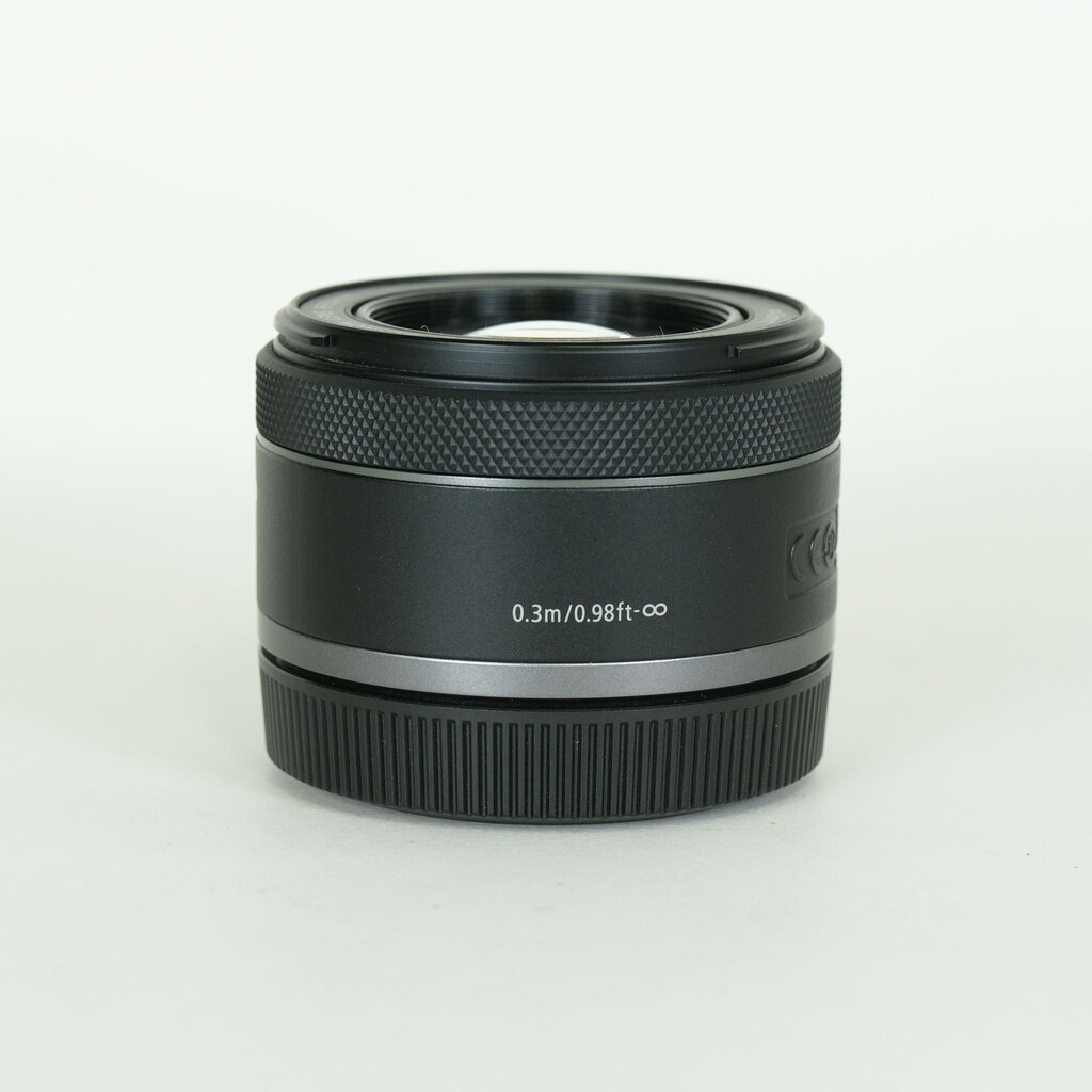 Canon RF50mm F1.8 STM