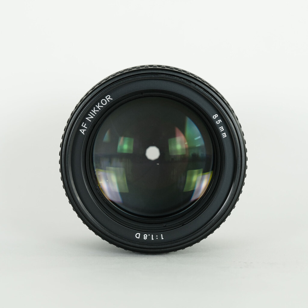 Nikon Ai AF Nikkor 85mm f/1.8Dの出品 | ONE SCENE（ワンシーン）