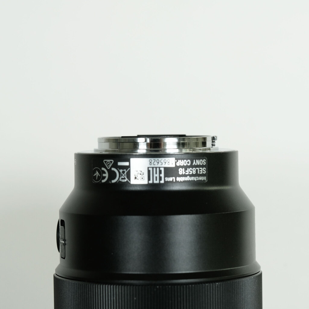 SONY FE 85mm F1.8 SEL85F18 SONY FE 85mm F1.8 SEL85F18