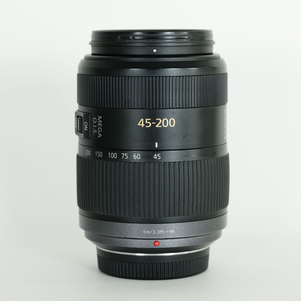 Panasonic LUMIX G VARIO 45-200mm F4.0-F5.6 MEGA O.I.S. H-FS045200 Panasonic LUMIX G VARIO 45-200mm F4.0-F5.6 MEGA O.I.S. H-FS045200