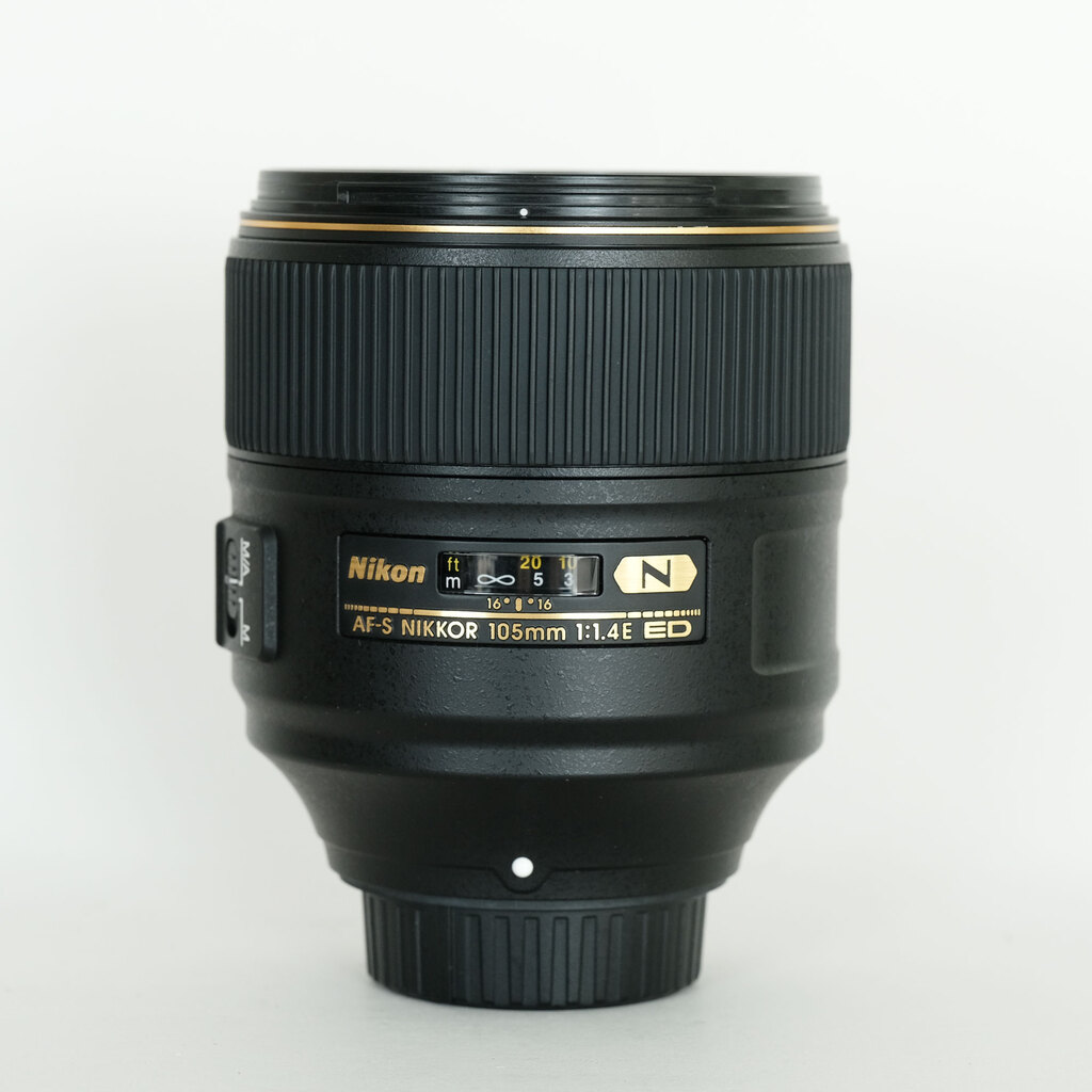 AF-S NIKKOR 105mm f/1.4E ED 中古価格比較 - 価格.com