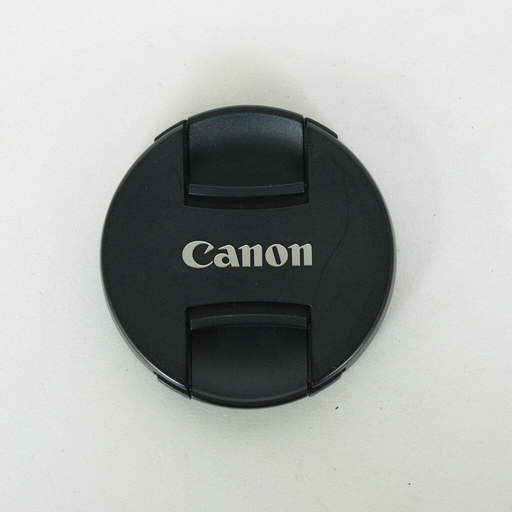 Canon EF-S18-135mm F3.5-5.6 IS USM