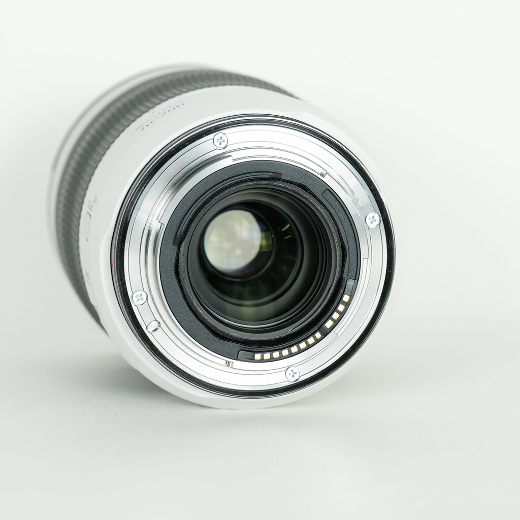 Canon RF70-200mm F4 L IS USM Canon RF70-200mm F4 L IS USM