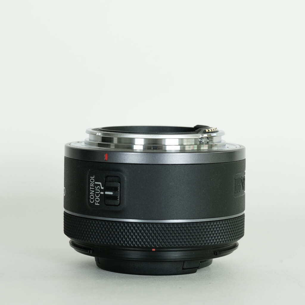 Canon RF50mm F1.8 STM Canon RF50mm F1.8 STM