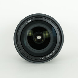 Panasonic LUMIX S 24-105mm F4 MACRO O.I.S. Panasonic LUMIX S 24-105mm F4 MACRO O.I.S.