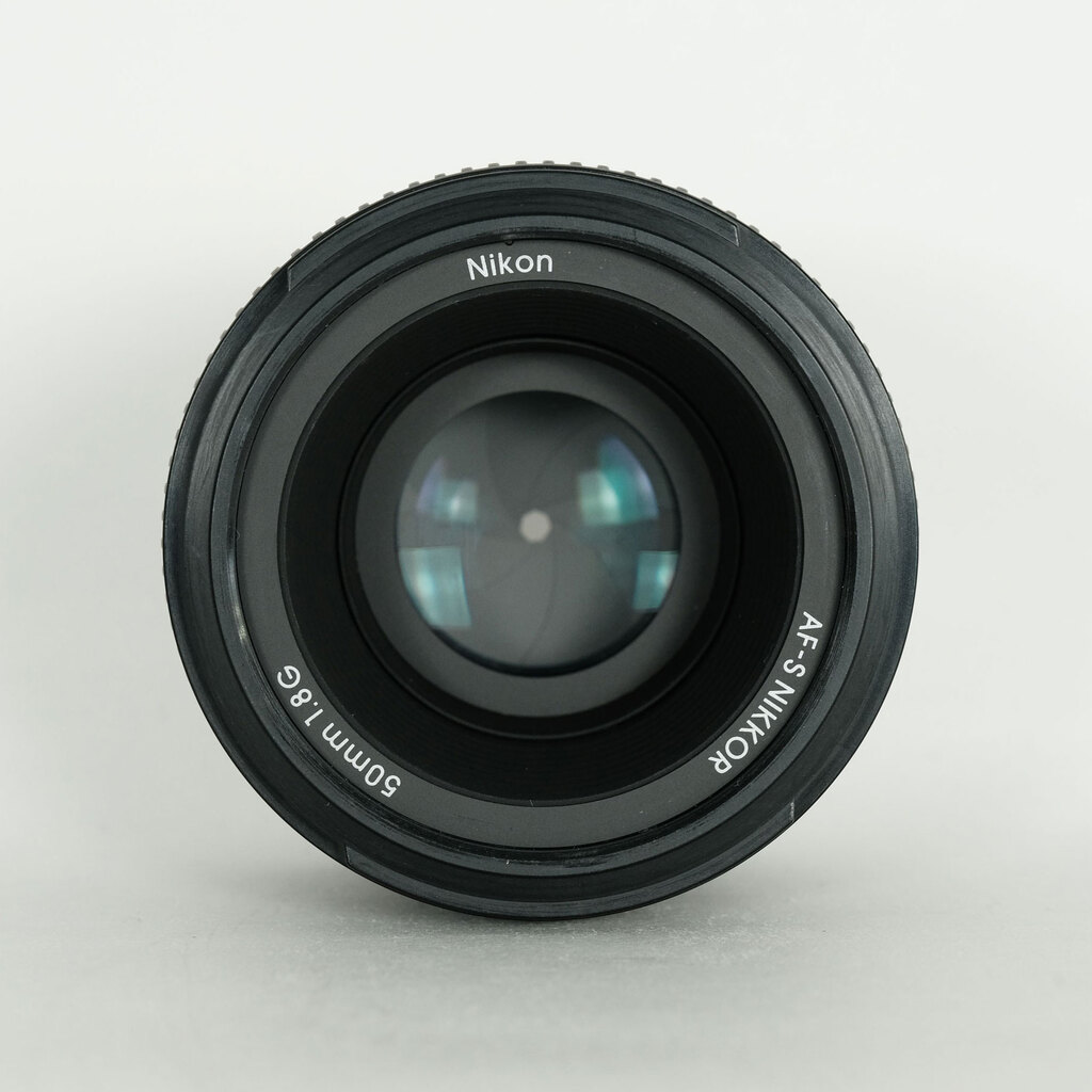 Nikon AF-S NIKKOR 50mm f/1.8G Nikon AF-S NIKKOR 50mm f/1.8G