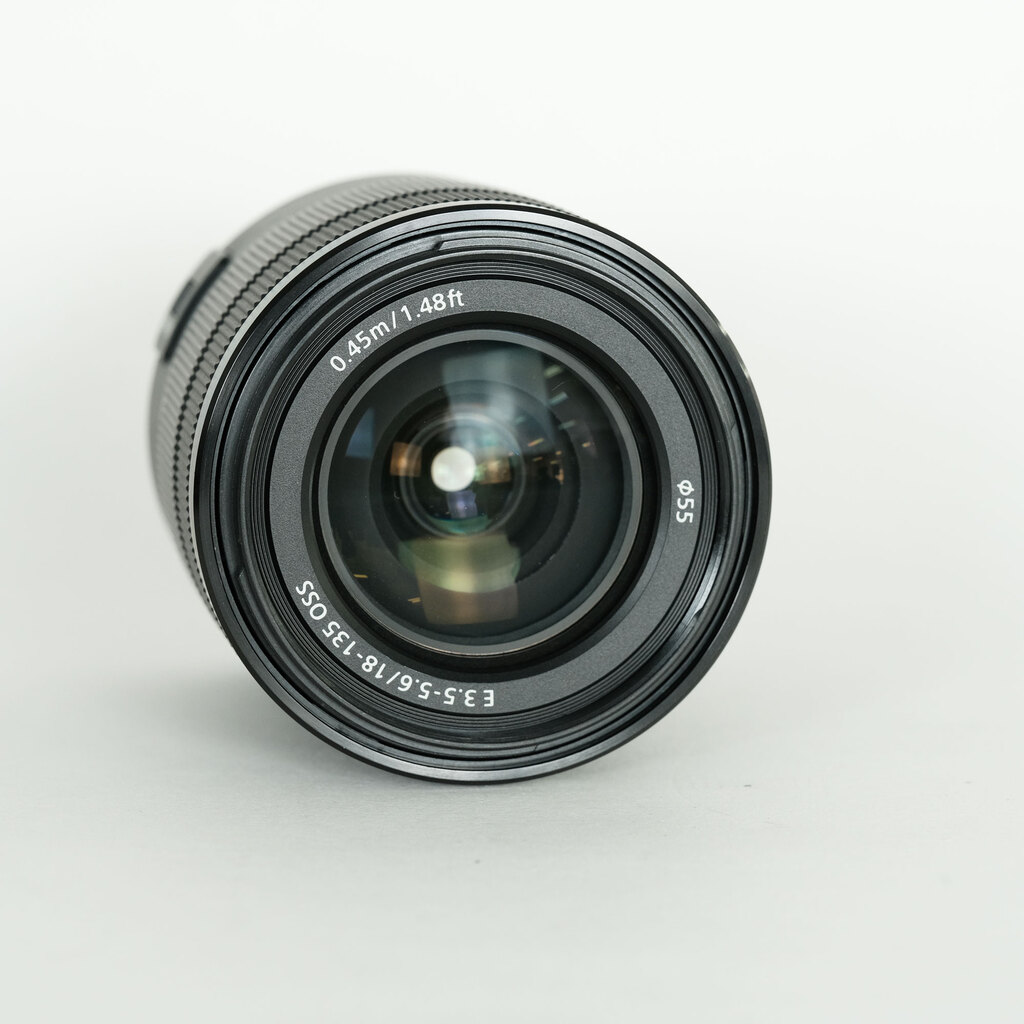 SONY E 18-135mm F3.5-5.6 OSS SEL18135