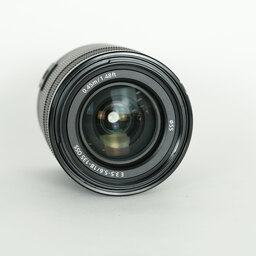 SONY E 18-135mm F3.5-5.6 OSS SEL18135
