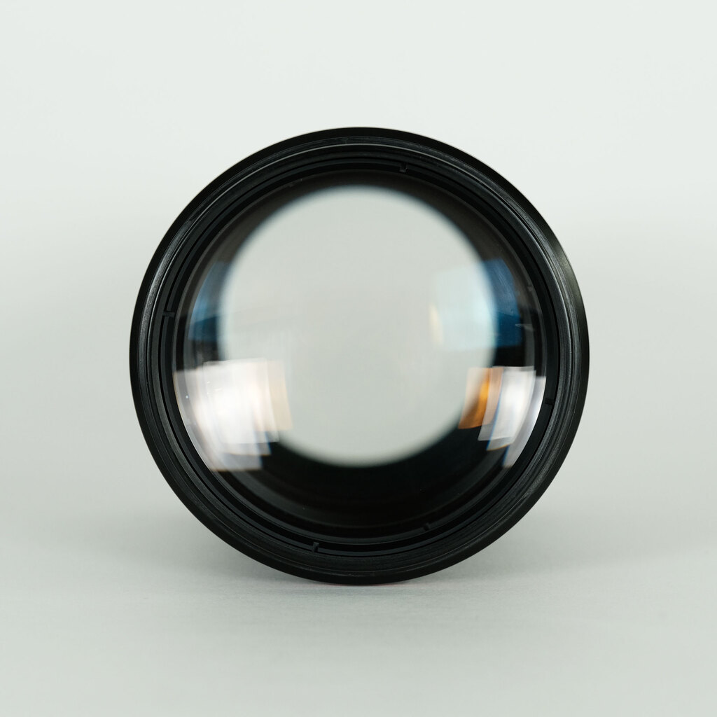 Canon EF135mm F2L USM Canon EF135mm F2L USM