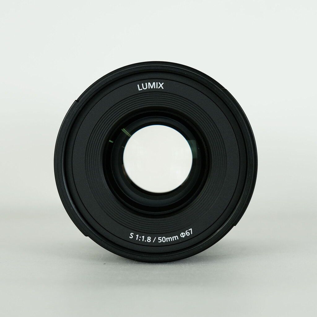 Panasonic LUMIX S 50mm F1.8 Panasonic LUMIX S 50mm F1.8