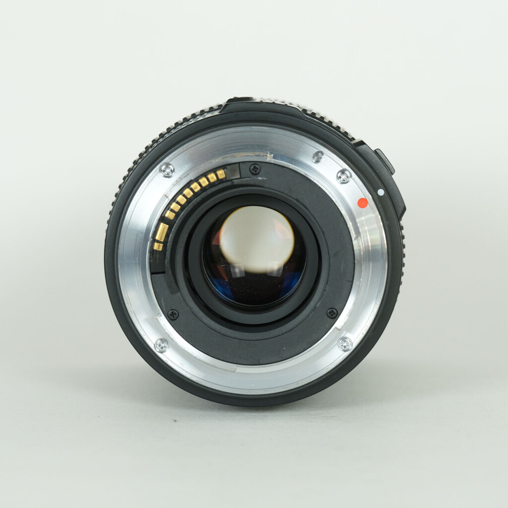 SIGMA 8-16mm F4.5-5.6DC HSM (キヤノンEF用)