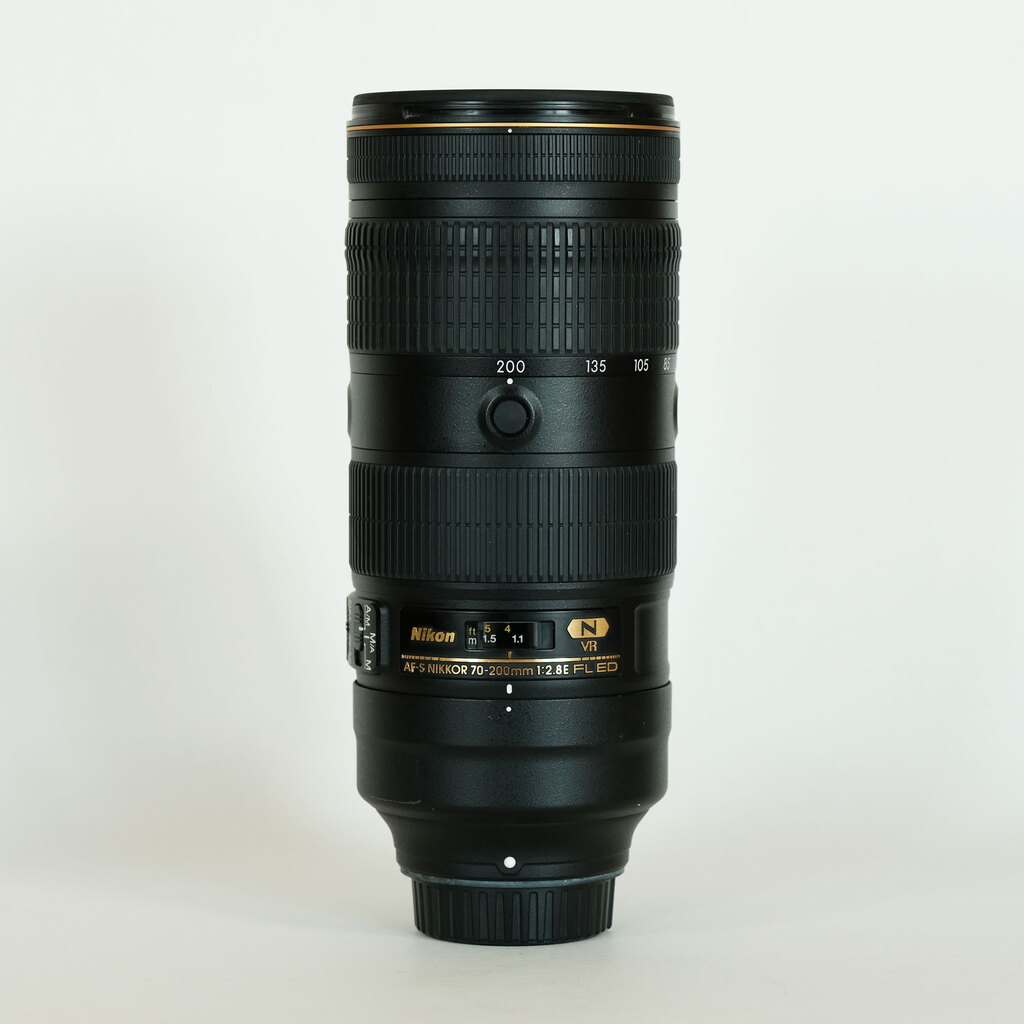Nikon AF-S NIKKOR 70-200mm f/2.8E FL ED VR Nikon AF-S NIKKOR 70-200mm f/2.8E FL ED VR