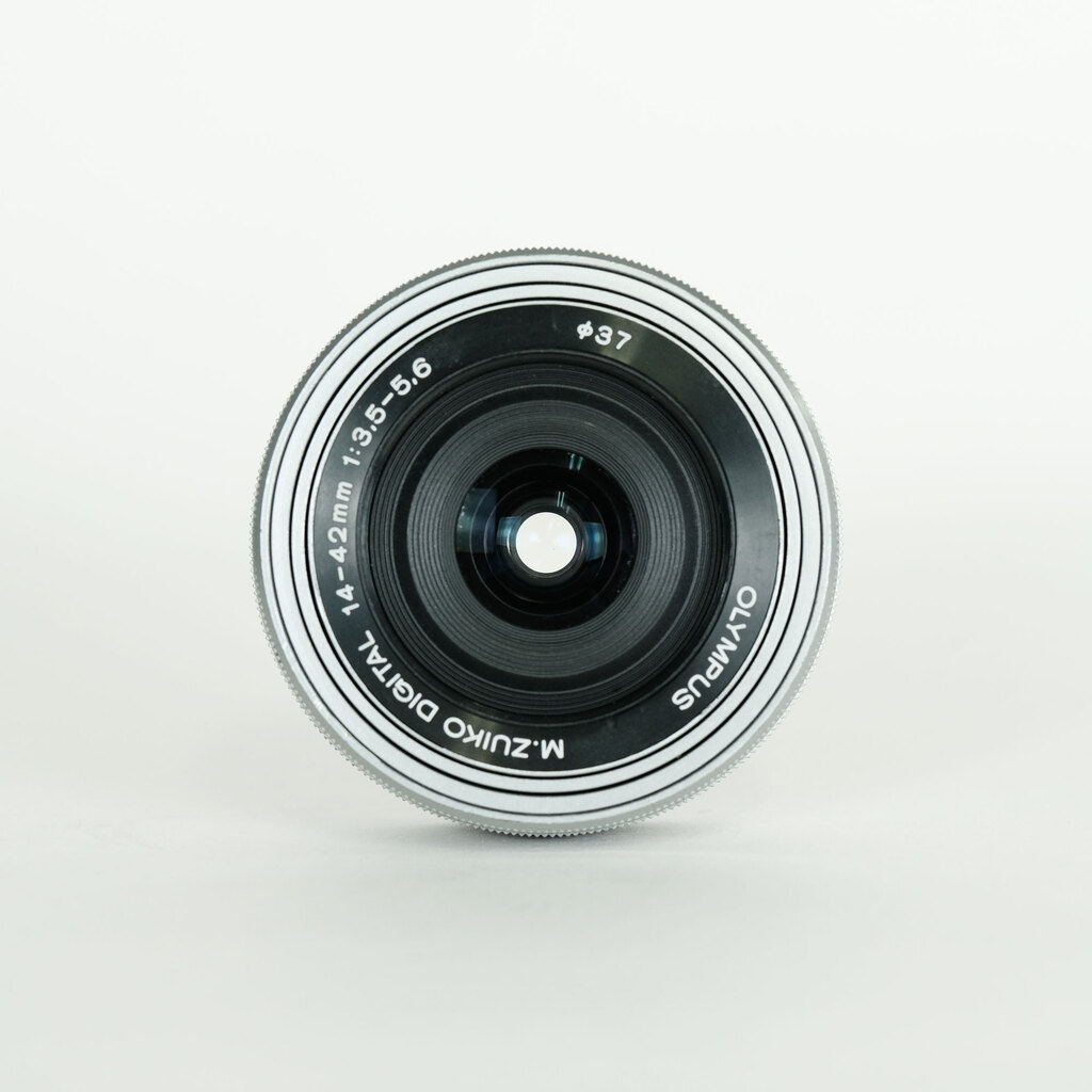 OLYMPUS M.ZUIKO DIGITAL ED 14-42mm F3.5-5.6 EZ シルバー