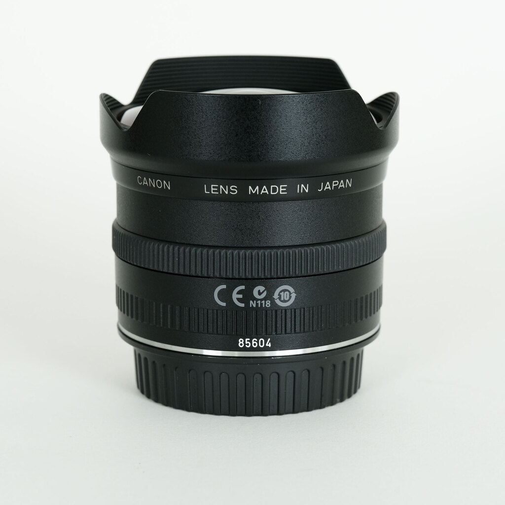人気のクリスマスアイテムがいっぱい！ Canon EF 15mm F2.8 フィッシュアイの出品 | ONE SCENE（ワン レンズ(単焦点)
