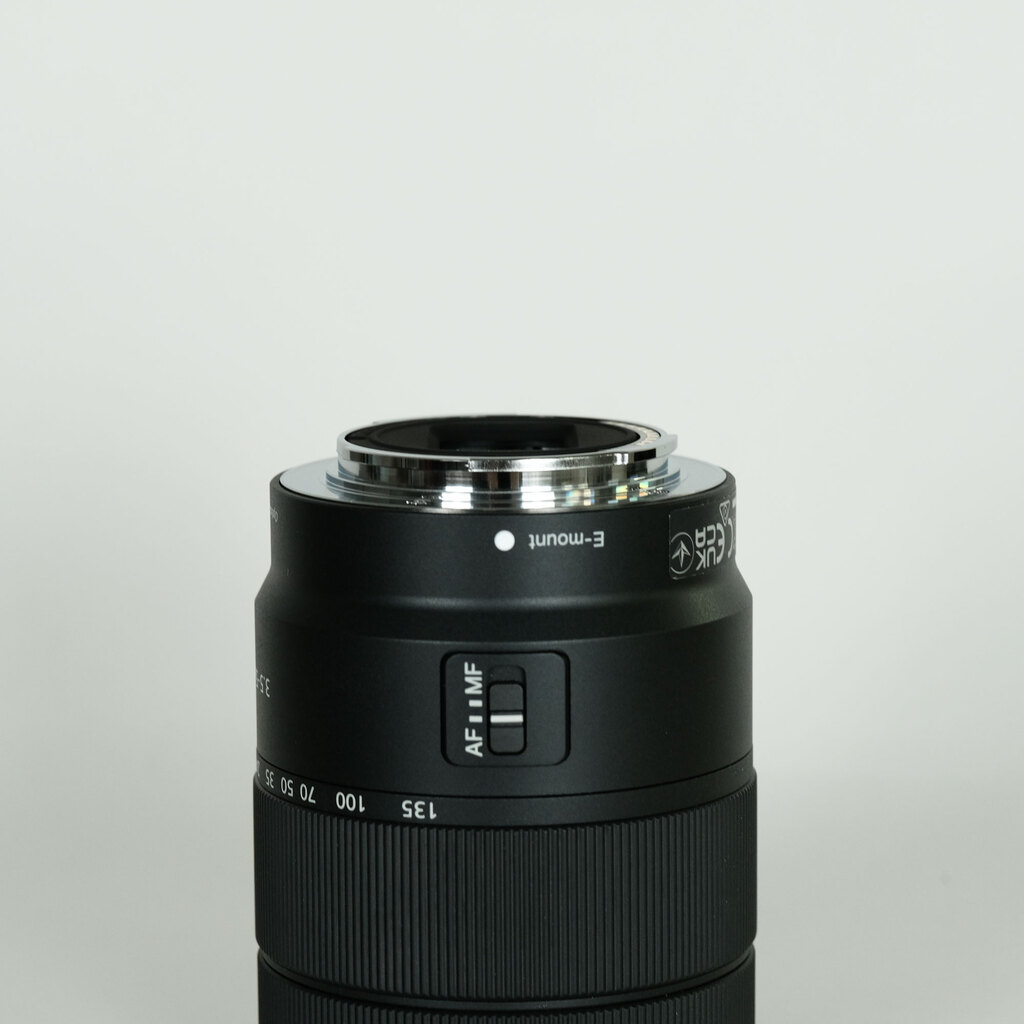 SONY E 18-135mm F3.5-5.6 OSS SEL18135