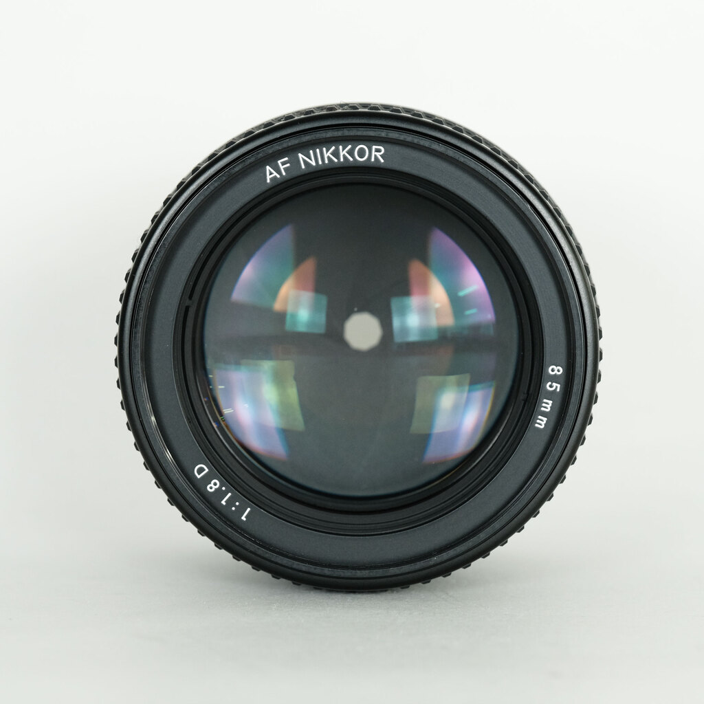 Nikon Ai AF Nikkor 85mm f/1.8Dの出品 | ONE SCENE（ワンシーン）