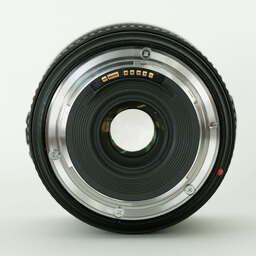 Canon EF24-70mm F4L IS USM Canon EF24-70mm F4L IS USM