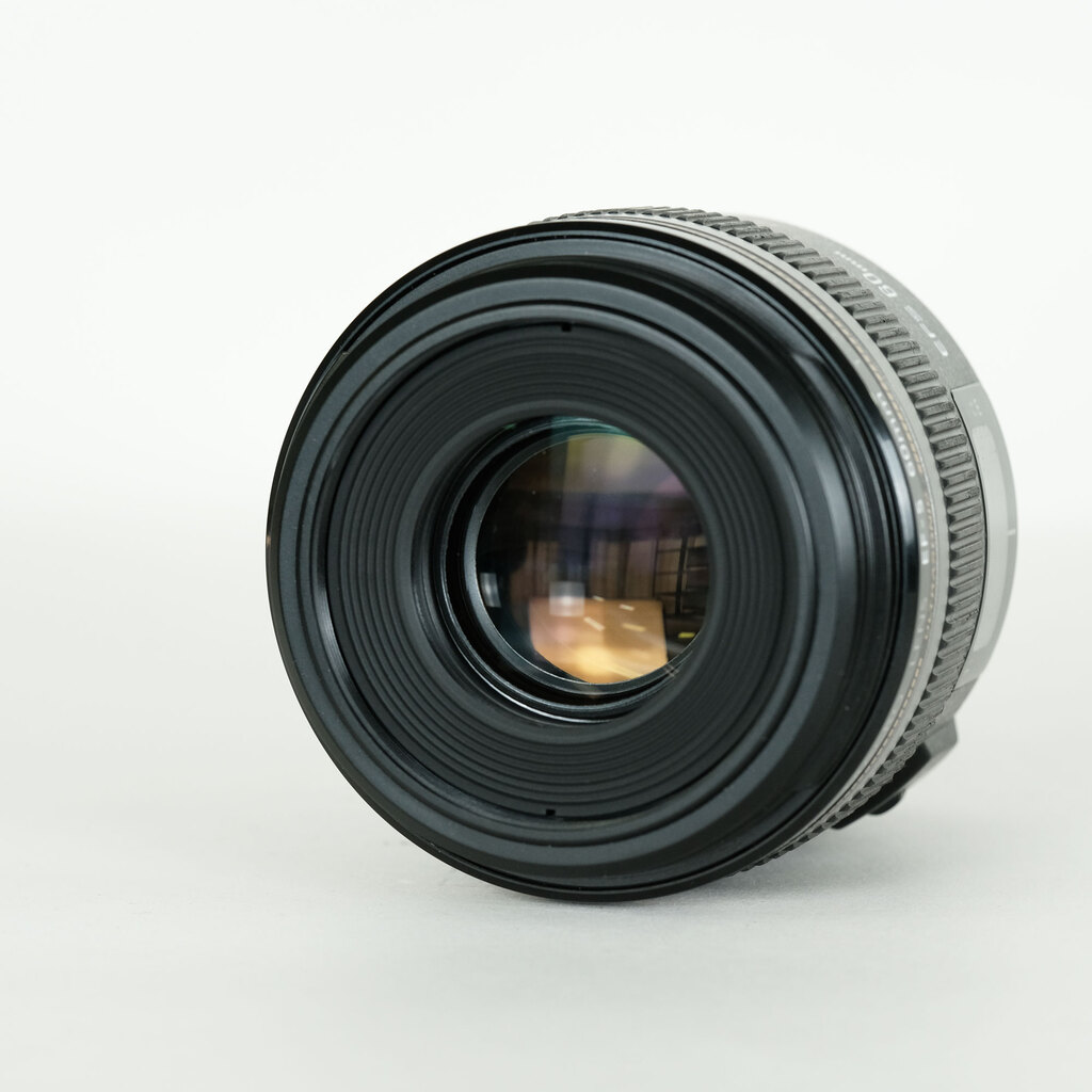 Canon EF-S60mm F2.8 マクロ USMの出品 | ONE SCENE（ワンシーン）