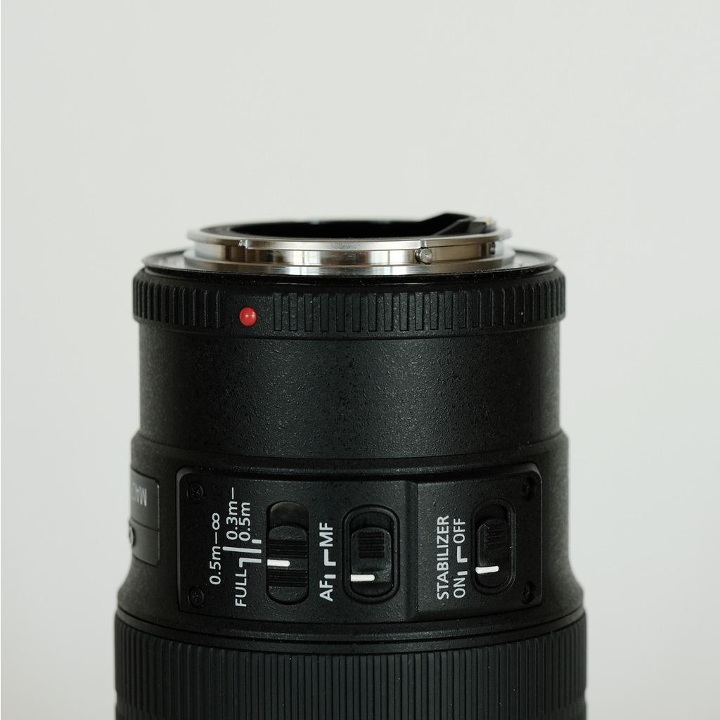 Canon EF100mm F2.8Lマクロ IS USM