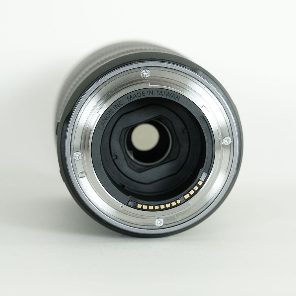 Canon RF100-400mm F5.6-8 IS USM Canon RF100-400mm F5.6-8 IS USM