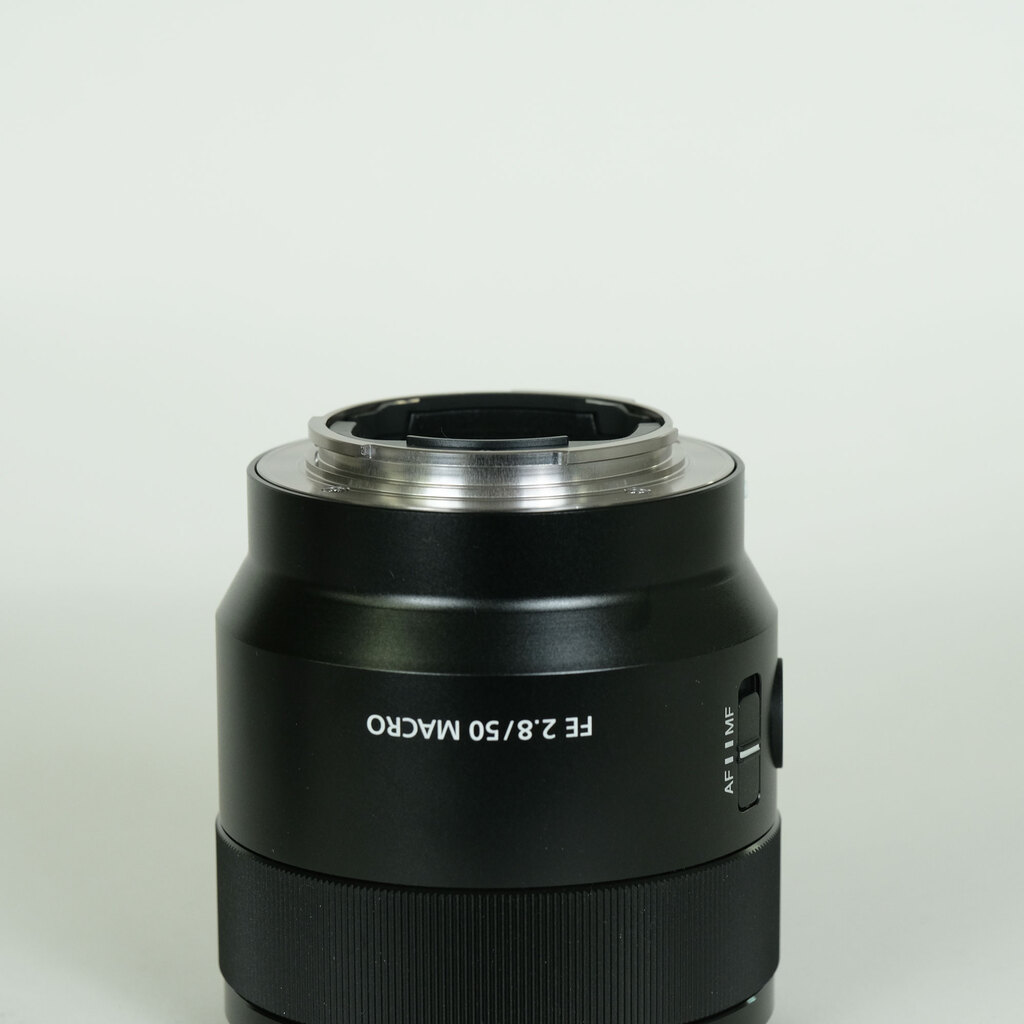 SONY FE 50mm F2.8 Macro SEL50M28 SONY FE 50mm F2.8 Macro SEL50M28