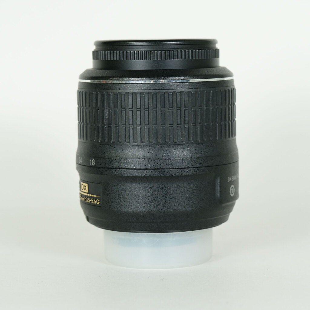 Nikon AF-S DX NIKKOR 18-55mm F3.5-5.6 G VR