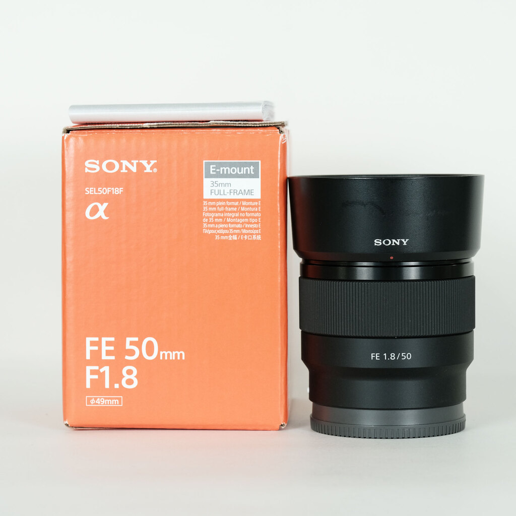 SONY FE 50mm F1.8 SEL50F18F 箱あり　おまけ付き Amazon.com : Sony - FE 50mm F1.8 Standard Lens (SEL50F18F/2