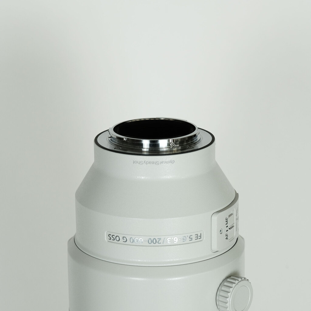 SONY FE 200-600mm F5.6-6.3 G OSS SEL200600G SONY FE 200-600mm F5.6-6.3 G OSS SEL200600G