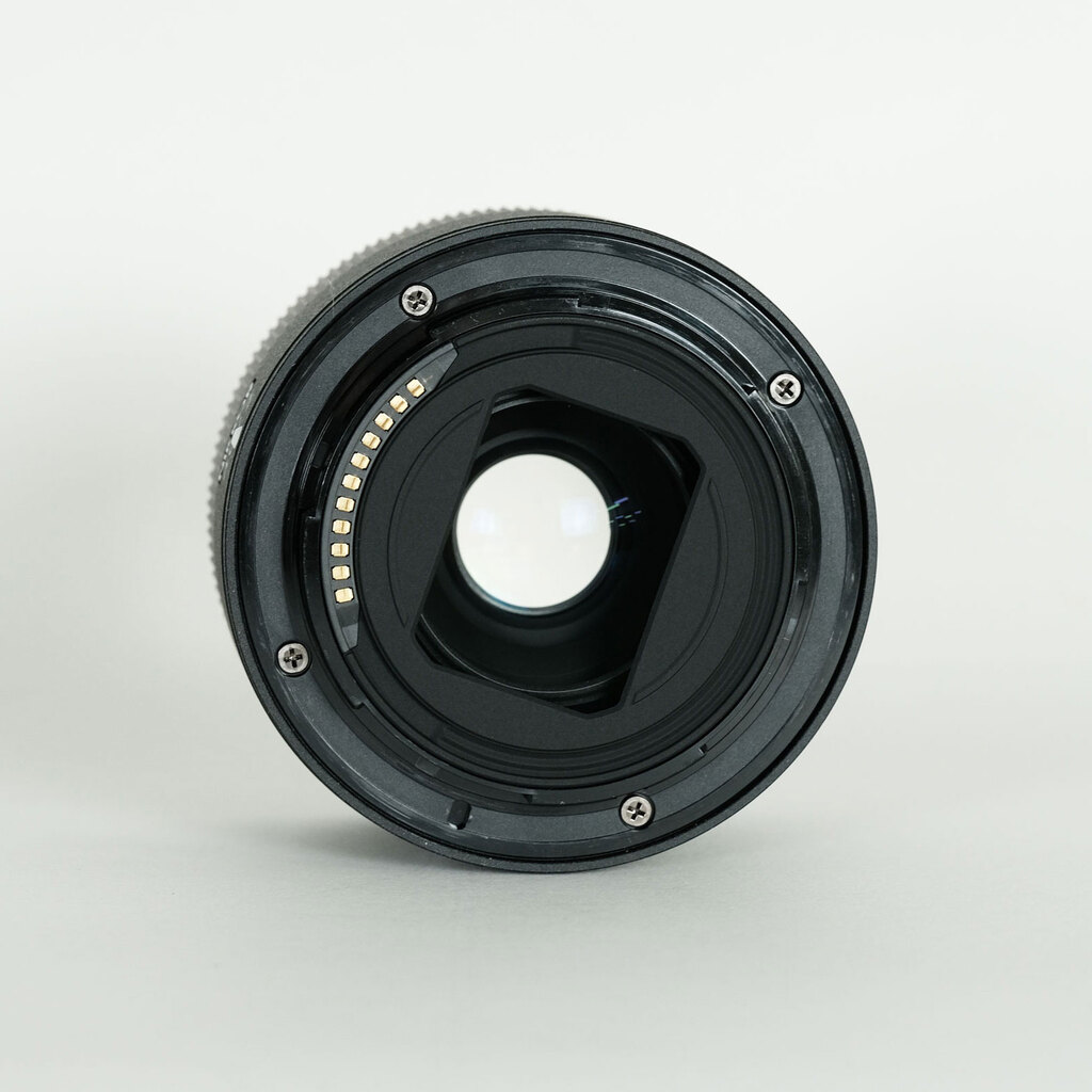 Nikon NIKKOR Z 40mm f/2 Nikon NIKKOR Z 40mm f/2