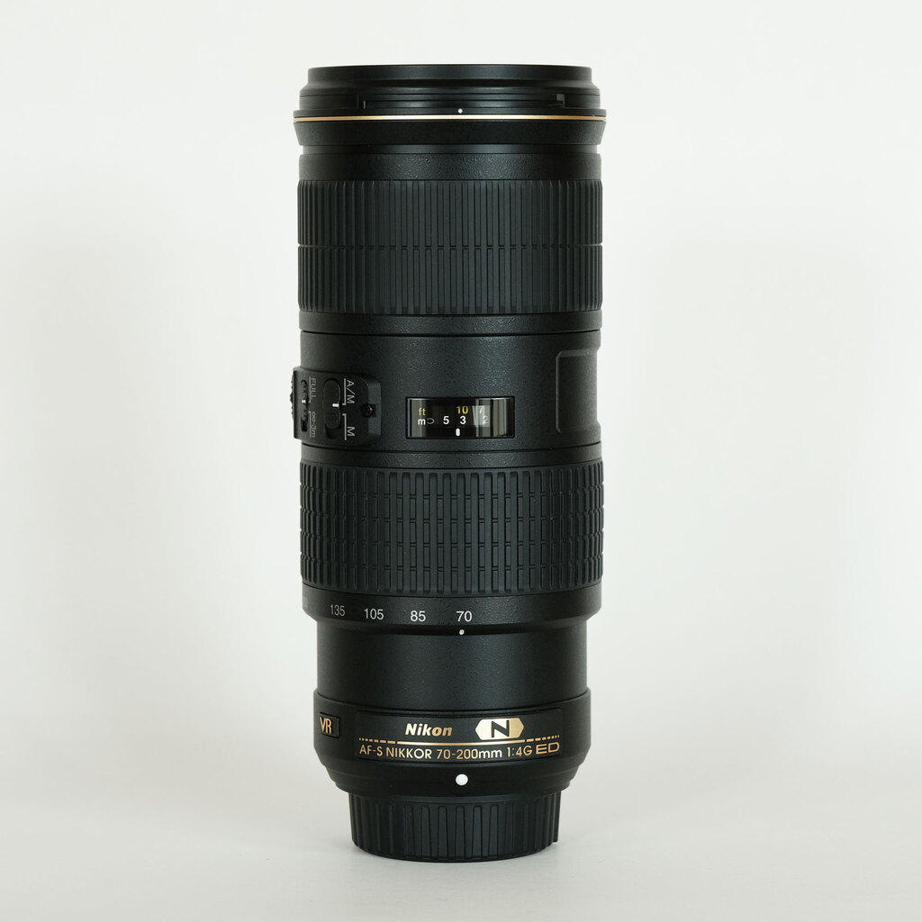 Nikon AF-S NIKKOR 70-200mm f/4G ED VR Nikon AF-S NIKKOR 70-200mm f/4G ED VR
