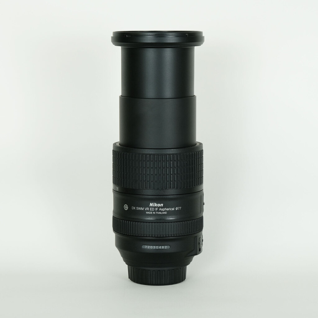 Nikon AF-S DX NIKKOR 18-300mm F3.5-5.6G ED VR Nikon AF-S DX NIKKOR 18-300mm F3.5-5.6G ED VR